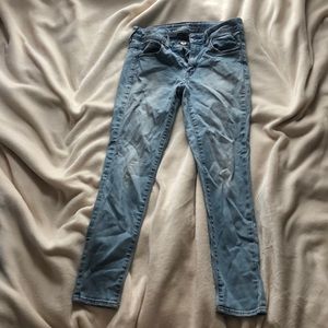 Light Wash American Eagle Jeans